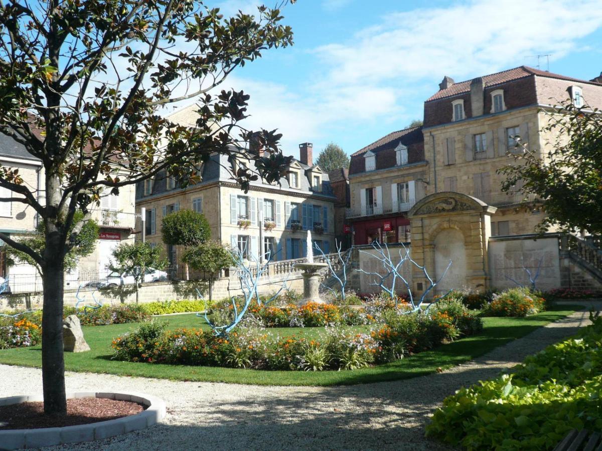 Les Cordeliers Hotel Sarlat-la-Caneda Exterior photo